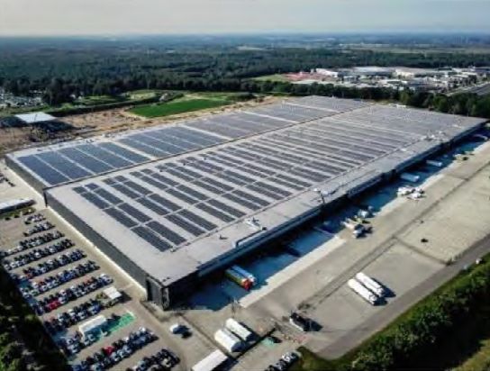 Aravato Logistikzentrum von oben fotografiert