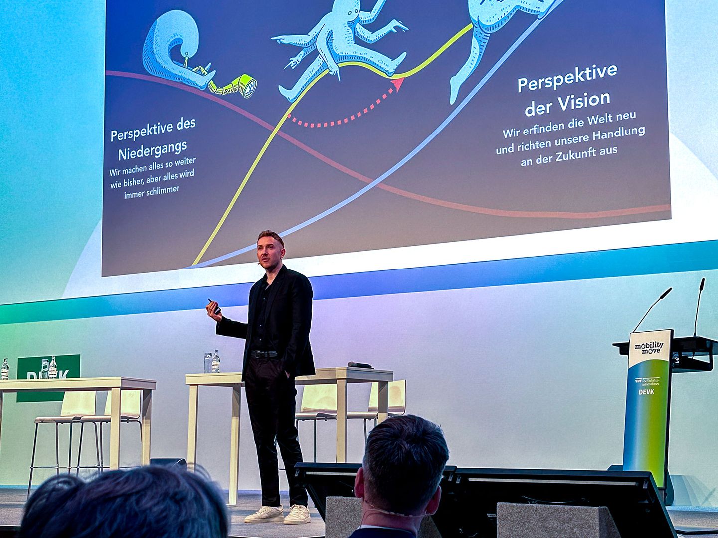 Tristan Horx bei seinem Vortrag auf der mobility move