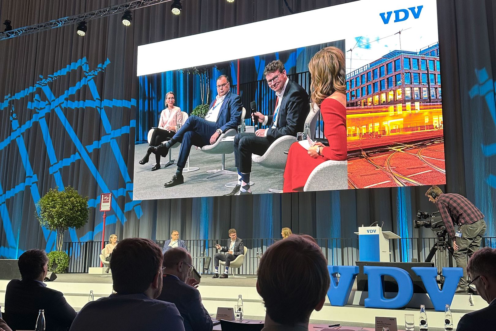 Bild von der VDV-Jahrestagung in Karlsruhe 2026 (Bild: Ulla Rettig)